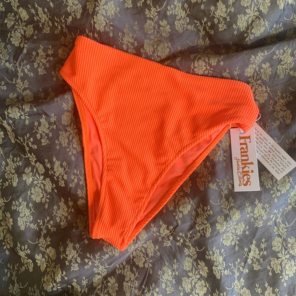 ❤️SOLD❤️ Frankies Bikinis XS high waisted